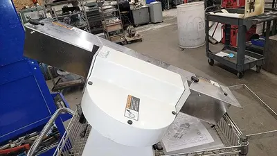 DUTCHESS M-270 Table Top Bun Slicer | Harvest Equipment and Fabrication Inc (1)