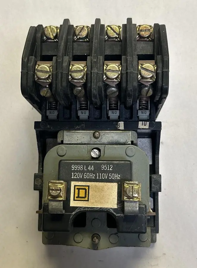 USED SQUARE D 8903L040