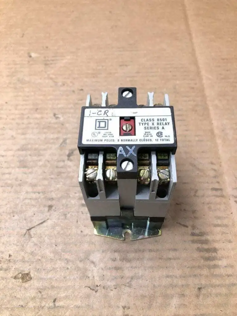 Square D X0 20 Industrial Control Relay 20A Class 8501 8-12 Pole