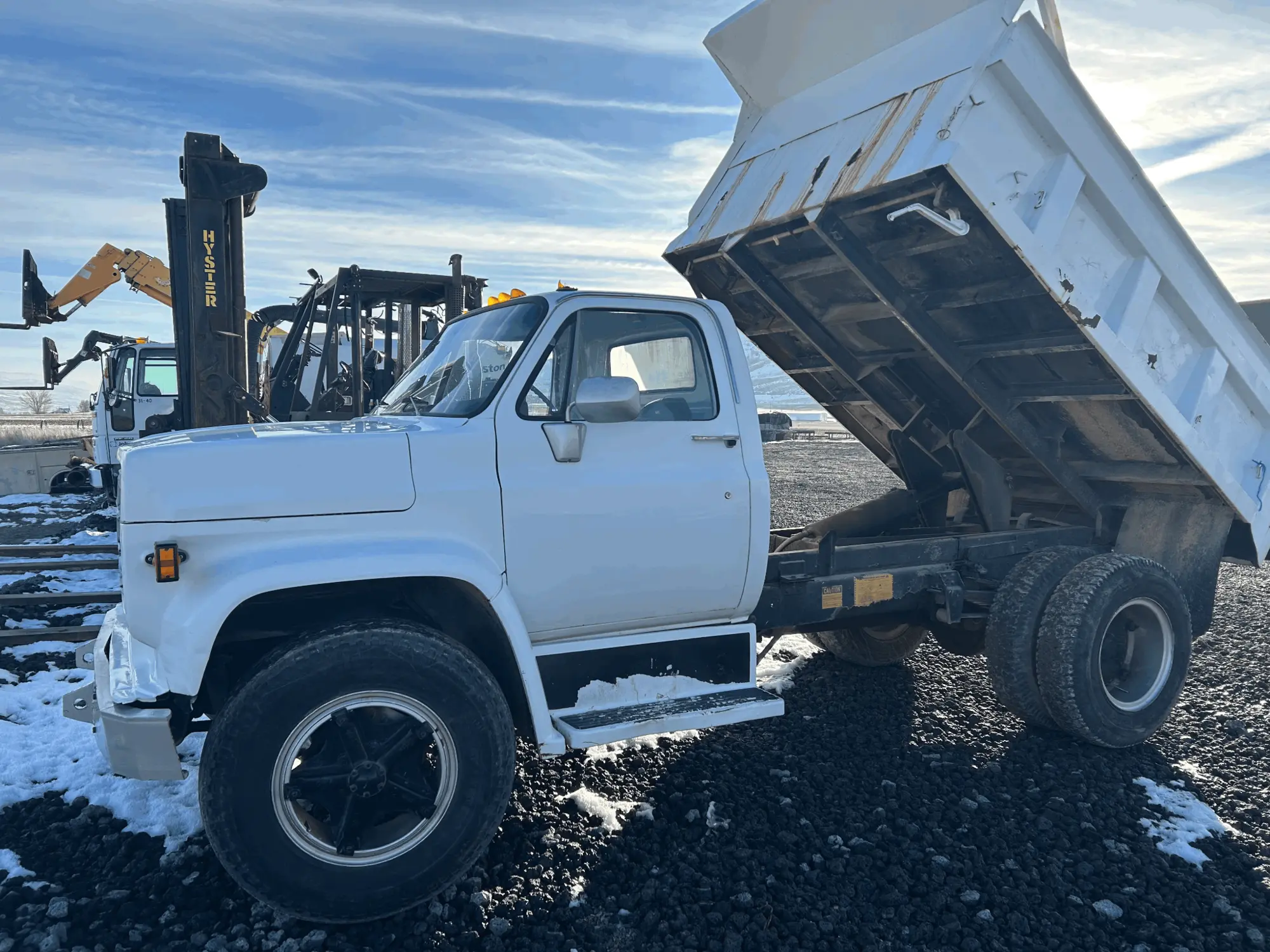 USED CHEVROLET Dumptruck
