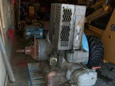 USED OILWELL E-20 RC SINGLE CYLINDER NATURAL GAS OILFIELD PUMP JACK ENGINE