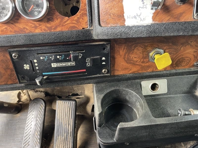Used 2000 KENWORTH T800 TRI-AXLE DUMP TRUCK Dump trucks Michigan US | Miedema Asset Management Group #1436985