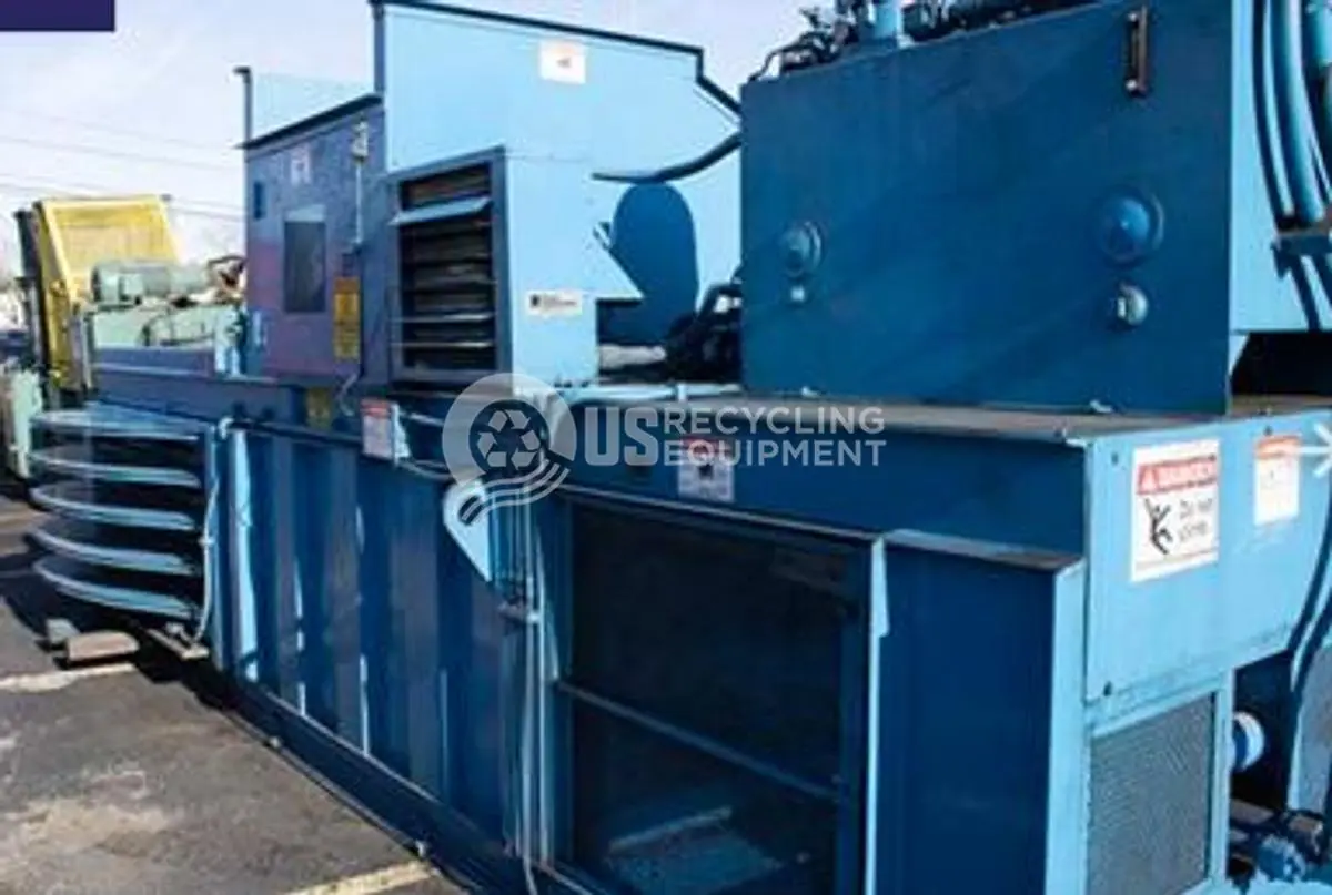 USED MARATHON SE504842-830 CLOSED DOOR, SIDE EJECT HORIZONTAL BALER