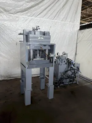 300 TON M&N 4-POST HYDRAULIC HOBBING PRESS. STOCK # 1224124.