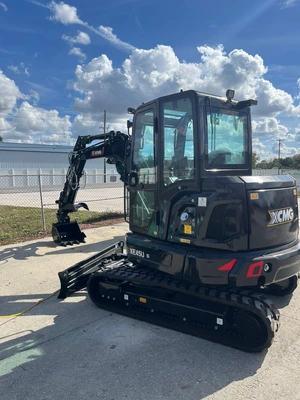 XCMG XE45U Excavator | Iron Listing (7)