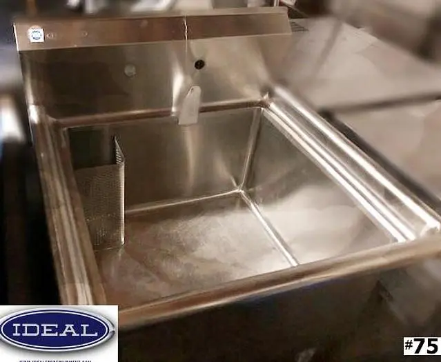 Sinlge pot sink 29" x 30"