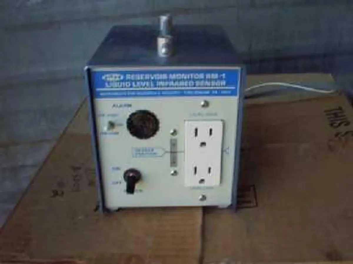 QTY. 1. T2R RESEVIOR MONITOR RM-1 LIQUID LEVEL INF...