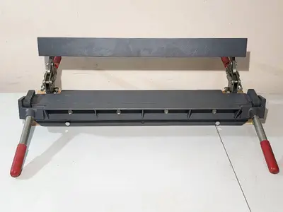 Central Machinery 24" Sheet Metal Bender