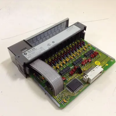 USED ALLEN BRADLEY 1746-IB16 SER B