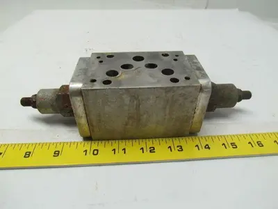 Sun Hydraulics DJY Cartridge Manifold ISO-X&Y Flows into or out of workports A&B