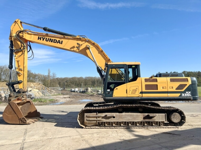 USED 2018 Hyundai HX330L