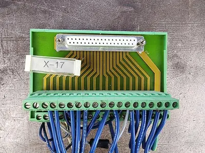 USED PHEONIX CONTACT FLKM-D37 SUB/B