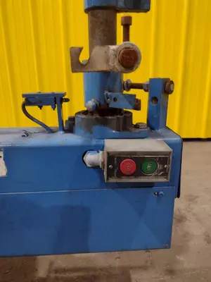 USED AWS F-200AF