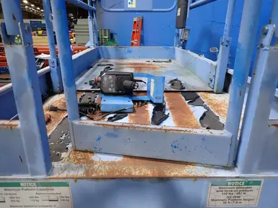 USED 2000 GENIE GS2646