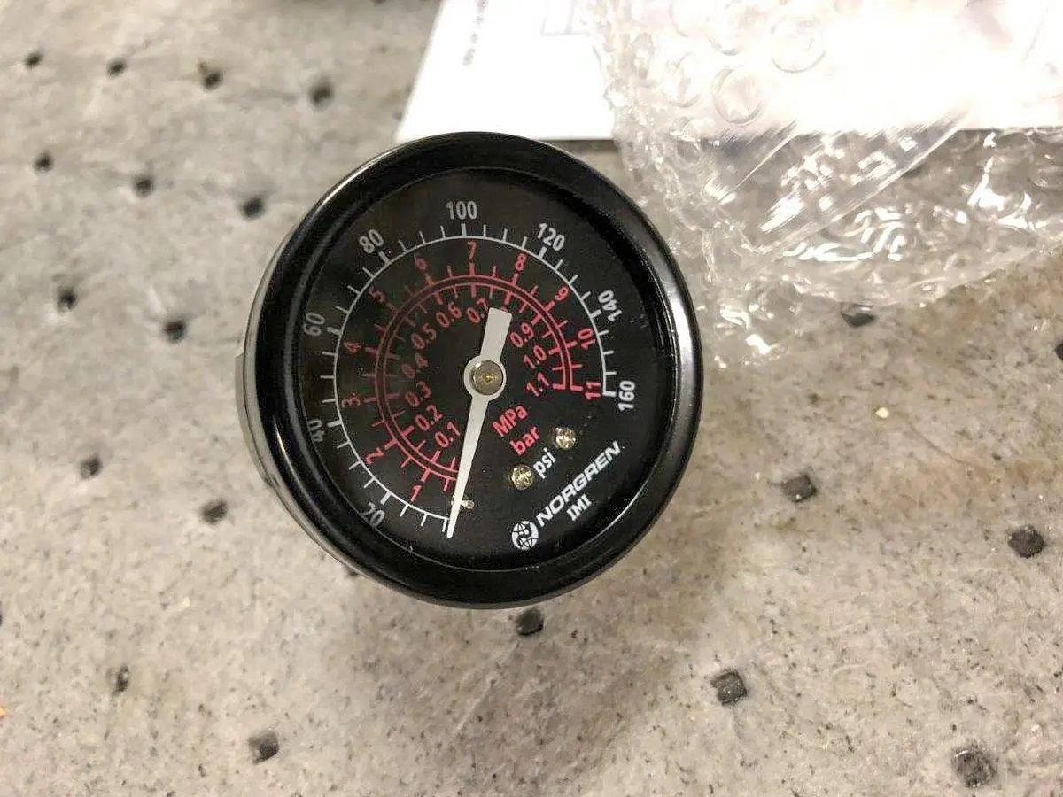 New | in-Stock NORGREN NORGREN PRESSURE GAUGE - 18-013-204 Universal Pressure Meters Pennsylvania US | East West Machinery & Drilling #1415903