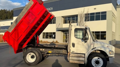 USED 2008 Freightliner M2 106 DT
