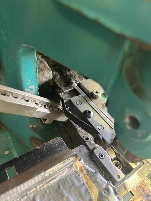 Scovill Fasteners 158 Automatic Snap Button Machine Press