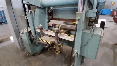 1995 ACCURPRESS 7606 Press Brakes | Lion Machinery (8)