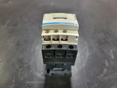 USED TELEMECANIQUE LC1D09F7