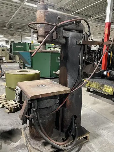 Used BRITISH MOLDING MACHINE SQUEEZER Foundry Molding Machines | World Equipment and Machine Sales #394644