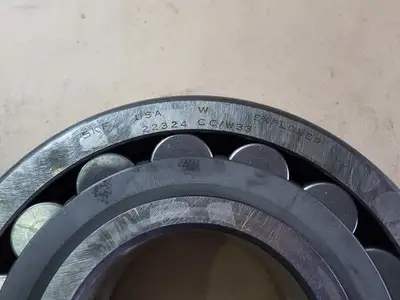 NEW SKF 22324 CC/W33