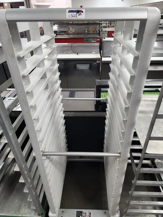 Used Rubbermaid Used Rubbermaid Speed Rack - Used Racks/Shelving Illinois US | Falcon Restaurant Supply #1376835