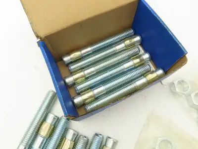 Fastenal 11562841 Wedge Anchor Concrete 3/4" x 5-1/2" Zink Plated Lot of 13