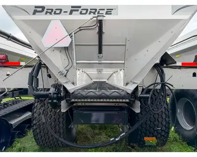 Used UNVERFERTH _UNKNOWN_ Dry Spreaders Iowa US | Keast Enterprises #1360460