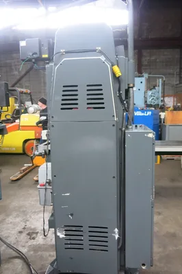 USED LAGUN GEARED HEAD MILLING MACHINE FVA-5LA / FVA 2000