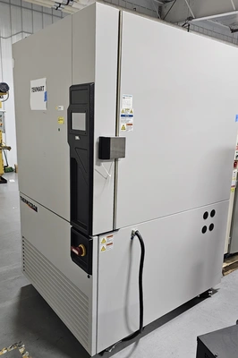 2016 THERMOTRON S-32-8200 TEMPERATURE/HUMIDITY CHAMBER Environmental Chamber | Tekmart International Inc. (9)