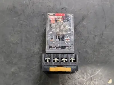 NEW OMRON MKS2PIN