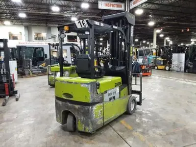 USED 2020 CLARK TMX25