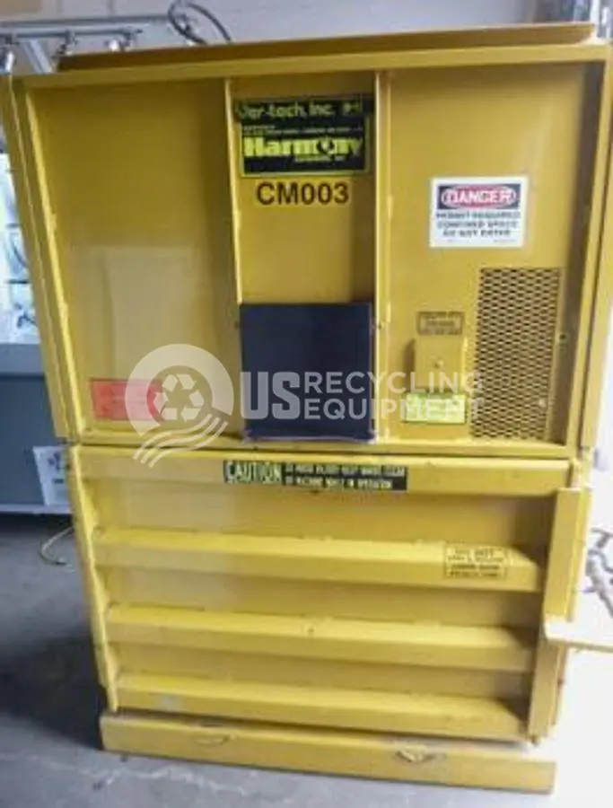 USED HARMONY M42HD VERTICAL BALER