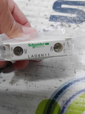NEW SCHNEIDER ELECTRIC/TELEMECANIQUE LAD8N11
