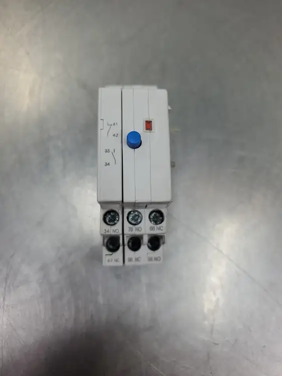 Used Siemens _UNKNOWN_ Contact Blocks South Carolina US | Palmetto Automation #1544933