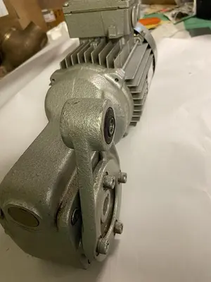 Used SEW-EURODRIVE SA31D180K Gearmotors | Surplus Asset Holdings #1226651