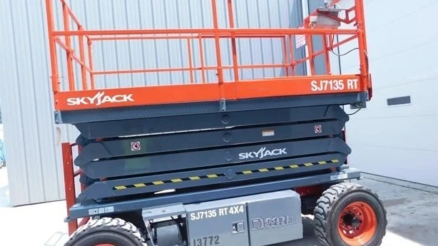USED 2016 SkyJack SJ7135 RT