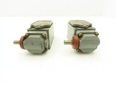 Cutler Hammer Eaton 10316H185C Limit Switch Rotary Shaft Spring Return Lot of 2