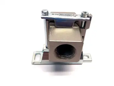 USED SMC 1" PNEUMATIC MODULAR ADAPTER WITH QUICK RELEASE BR