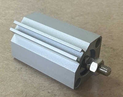 NEW SMC CDQ2B16-25DCM
