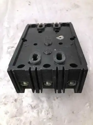 Square D 999330 30A MCCB Molded Case Circuit Breaker 600VAC