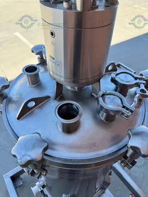 Unknown Brand 100 Liter Mixing Tank w/ Lenze 3 Phase Motor, Impeller