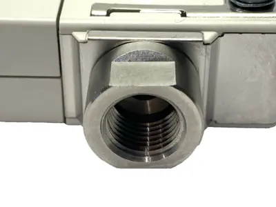 Used SMC Nozzle Type Ionizer, 6mm Port, Rc 1/8" Female Thread Size Electrostatic Air Cleaners Michigan US | Maverick Industrial Sales #1496081