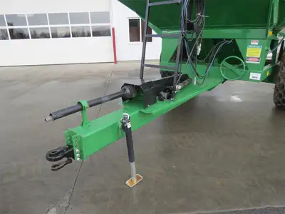 Used 2023 E-Z TRAIL 550 Grain Carts Pennsylvania US | Zimmerman Farm Service #1410023