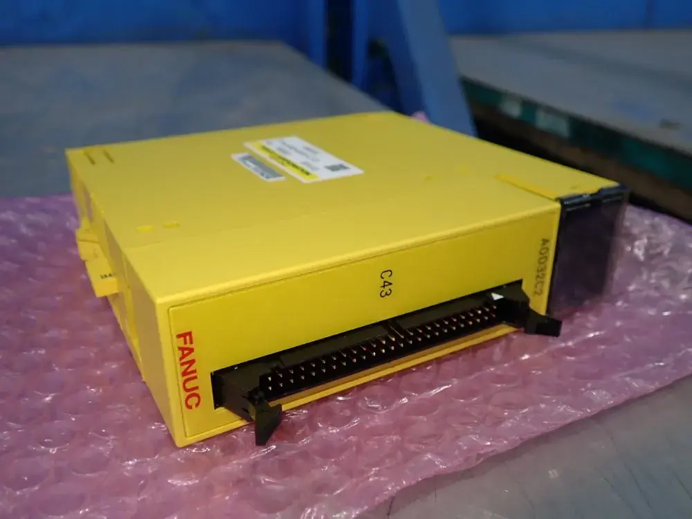 NEW FANUC A03B0819C172