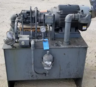 USED 1997 UNIVERSAL AUTOMATIC MACHINE 5.5