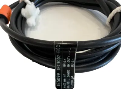NEW IFM EFECTOR IEC3002-BPOG PROXIMITY SENSOR IE5099 IEC3002BPOG