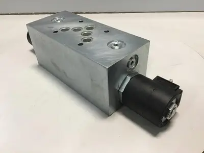 USED INDUSTRIAL MRO HF960819
