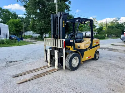 Used 2013 YALE GLP100VX Internal Combustion Forklifts: Pneumatic Tire Texas US | TB Forklifts #1274938