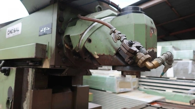 CME CNC Universal Mill, in very good used condition, visible under power